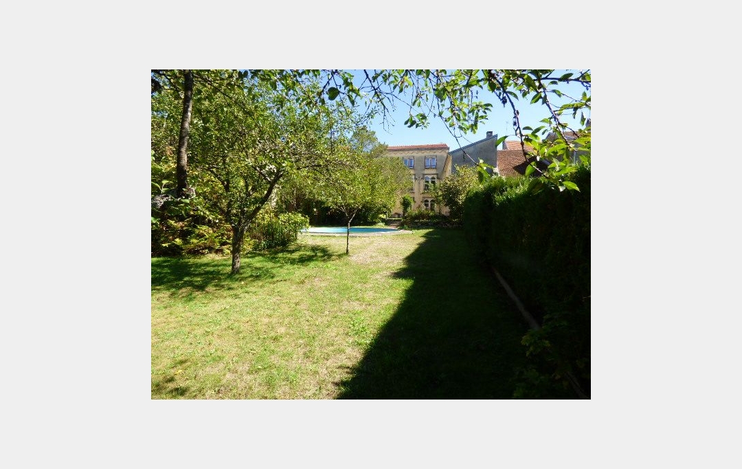 SARL PASSION IMMO Wagner Immo : Domaines / Propriétés | BLAMONT (54450) | 500 m2 | 472 500 € 