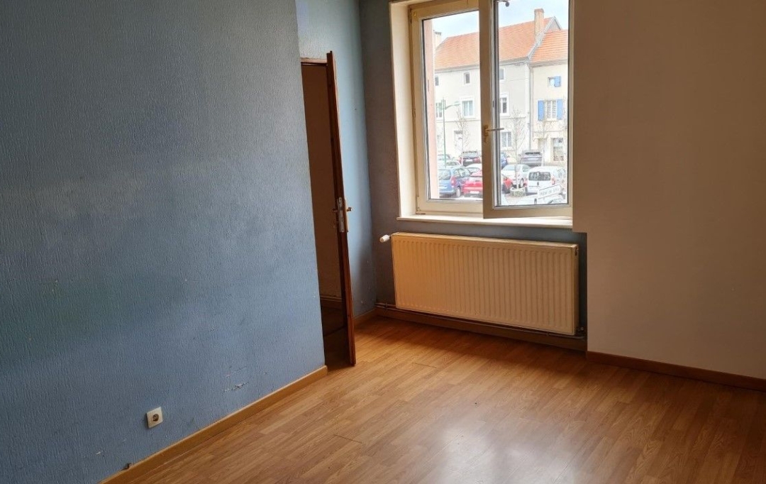 SARL PASSION IMMO Wagner Immo : Building | DIEUZE (57260) | 160 m2 | 130 000 € 