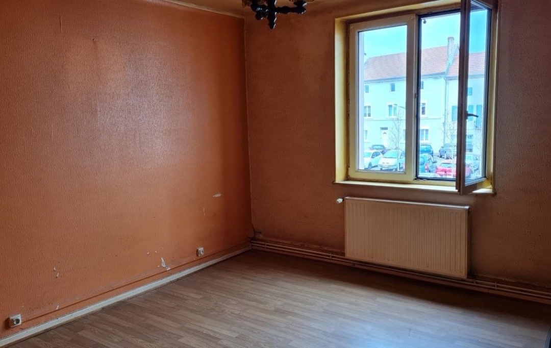 SARL PASSION IMMO Wagner Immo : Building | DIEUZE (57260) | 160 m2 | 130 000 € 