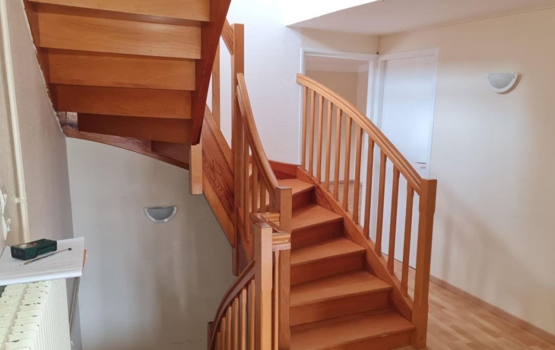 SARL PASSION IMMO Wagner Immo : Immeuble | DIEUZE (57260) | 200 m2 | 147 000 € 