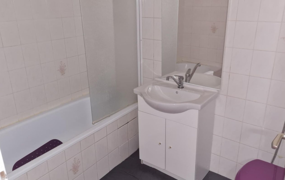 SARL PASSION IMMO Wagner Immo : Immeuble | DIEUZE (57260) | 200 m2 | 147 000 € 