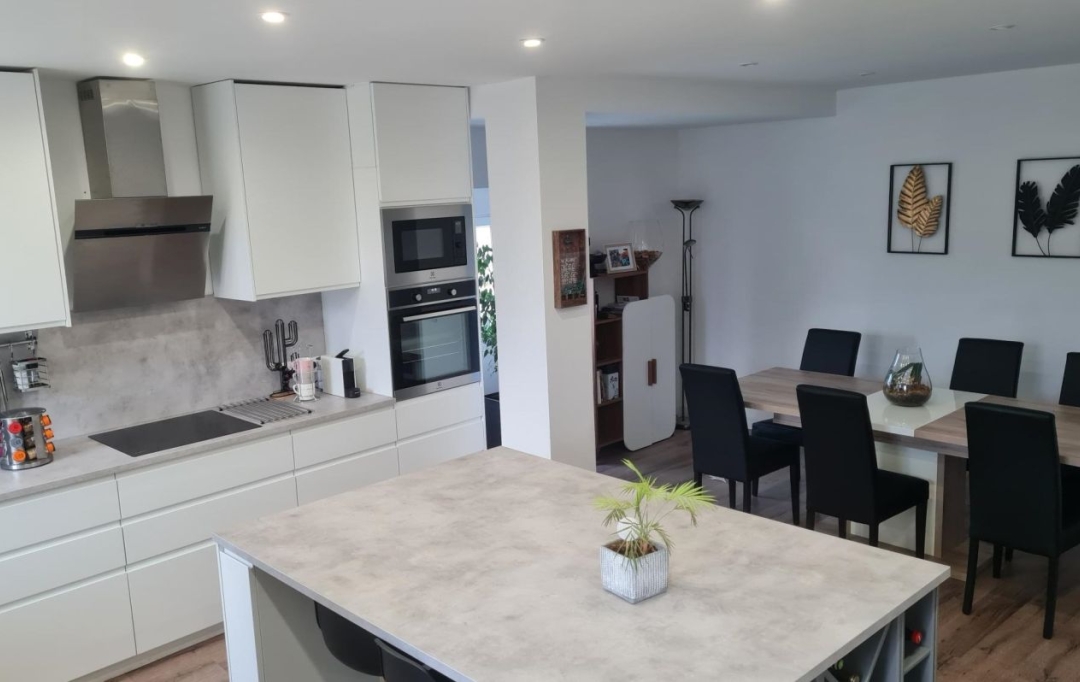 SARL PASSION IMMO Wagner Immo : Maison / Villa | MORHANGE (57340) | 180 m2 | 249 000 € 
