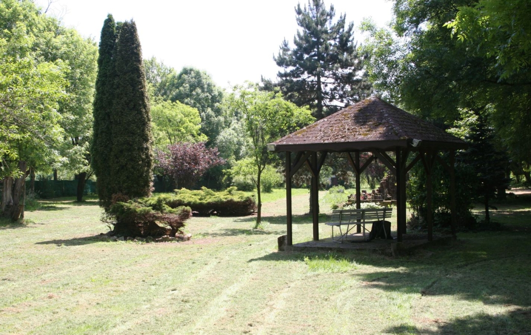 SARL PASSION IMMO Wagner Immo : Domaines / Propriétés | BLAMONT (54450) | 300 m2 | 315 000 € 