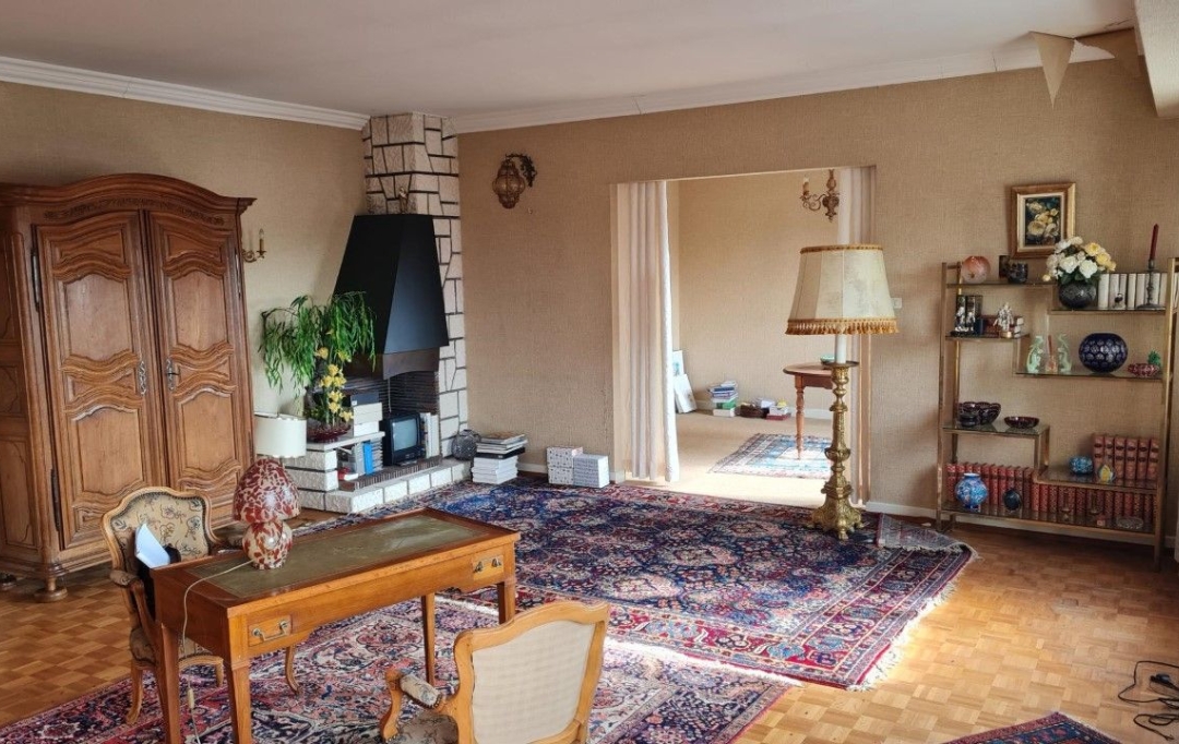 SARL PASSION IMMO Wagner Immo : House | DIEUZE (57260) | 395 m2 | 250 000 € 