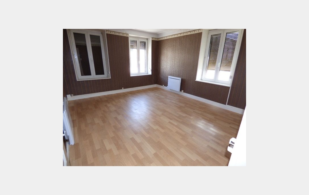 SARL PASSION IMMO Wagner Immo : Building | AVRICOURT (54450) | 316 m2 | 52 000 € 