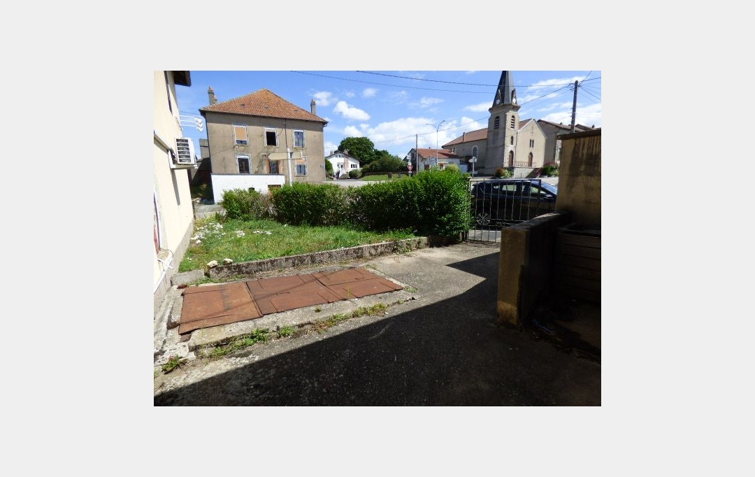 SARL PASSION IMMO Wagner Immo : Building | AVRICOURT (54450) | 316 m2 | 52 000 € 
