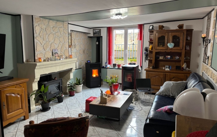 Maison de ville SAINT-MIHIEL 140 m2 105 000 € Maison de ville SAINT-MIHIEL 140 m2 105 000 €